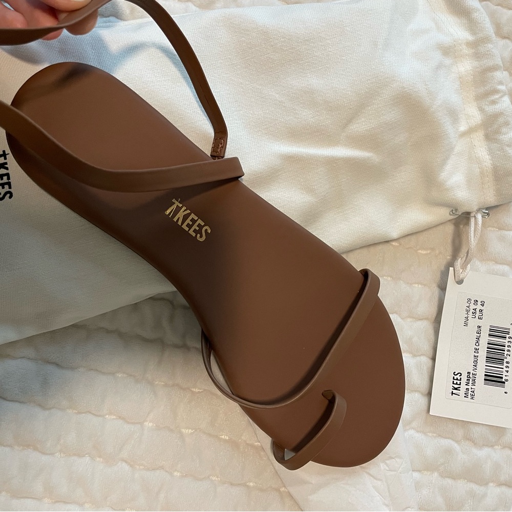 TKEES Women's Brown Sandals
